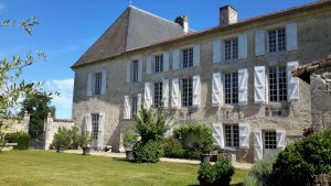 Façade Sud Château de Balzac Charente